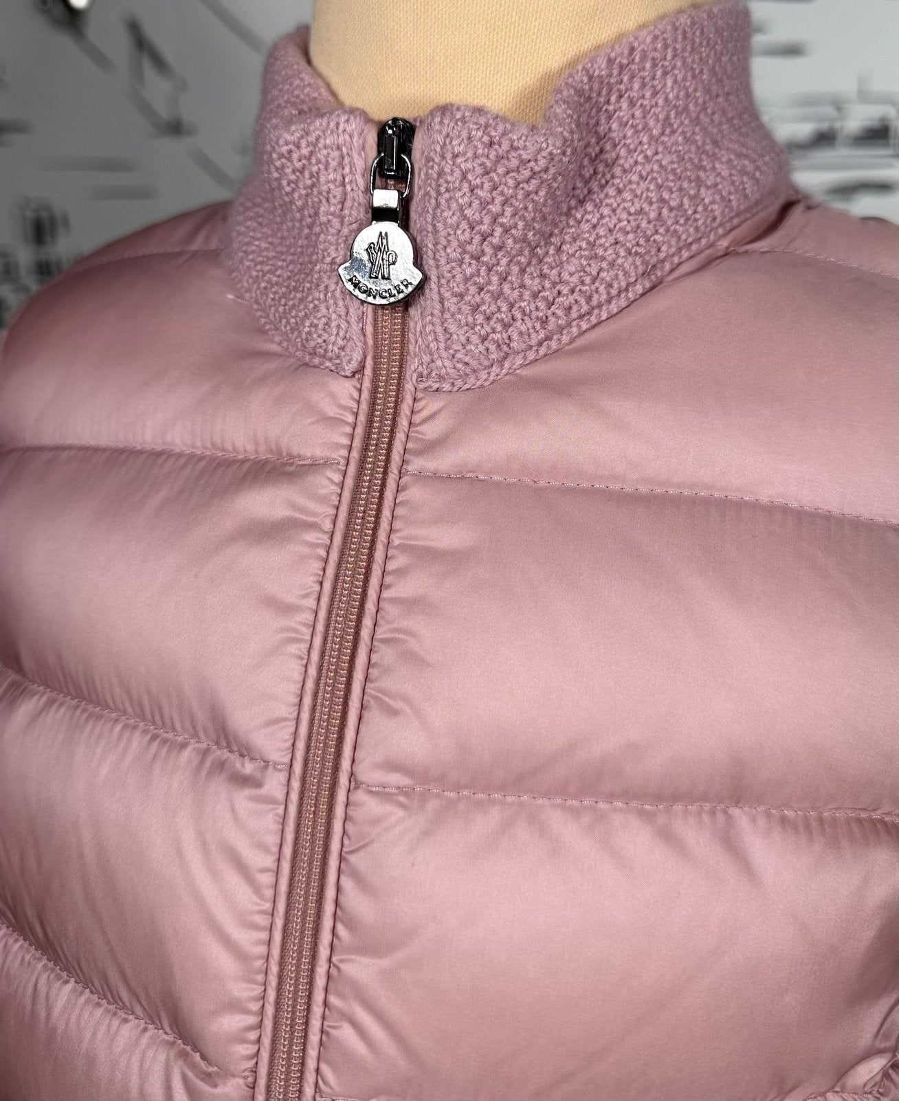 Moncler roze vest jas meisje maat 10, Moncler EU, Trui of Vest, Zo goed als nieuw, Moncler