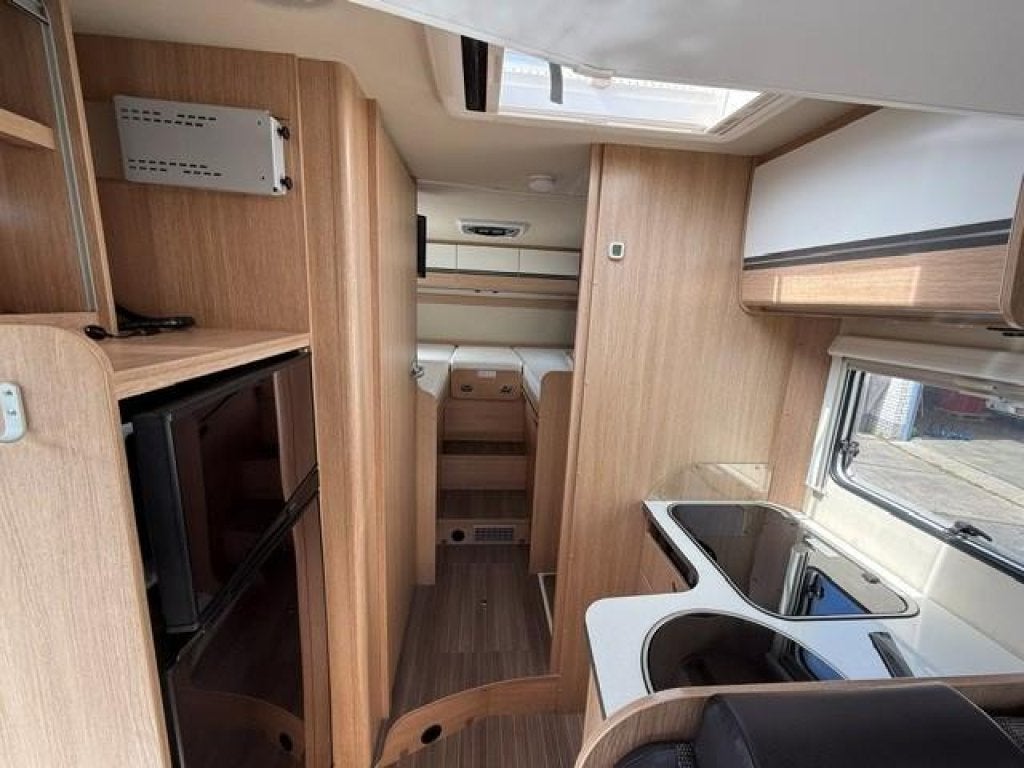 Foto 7 van Sunlight T 68 4 Personen