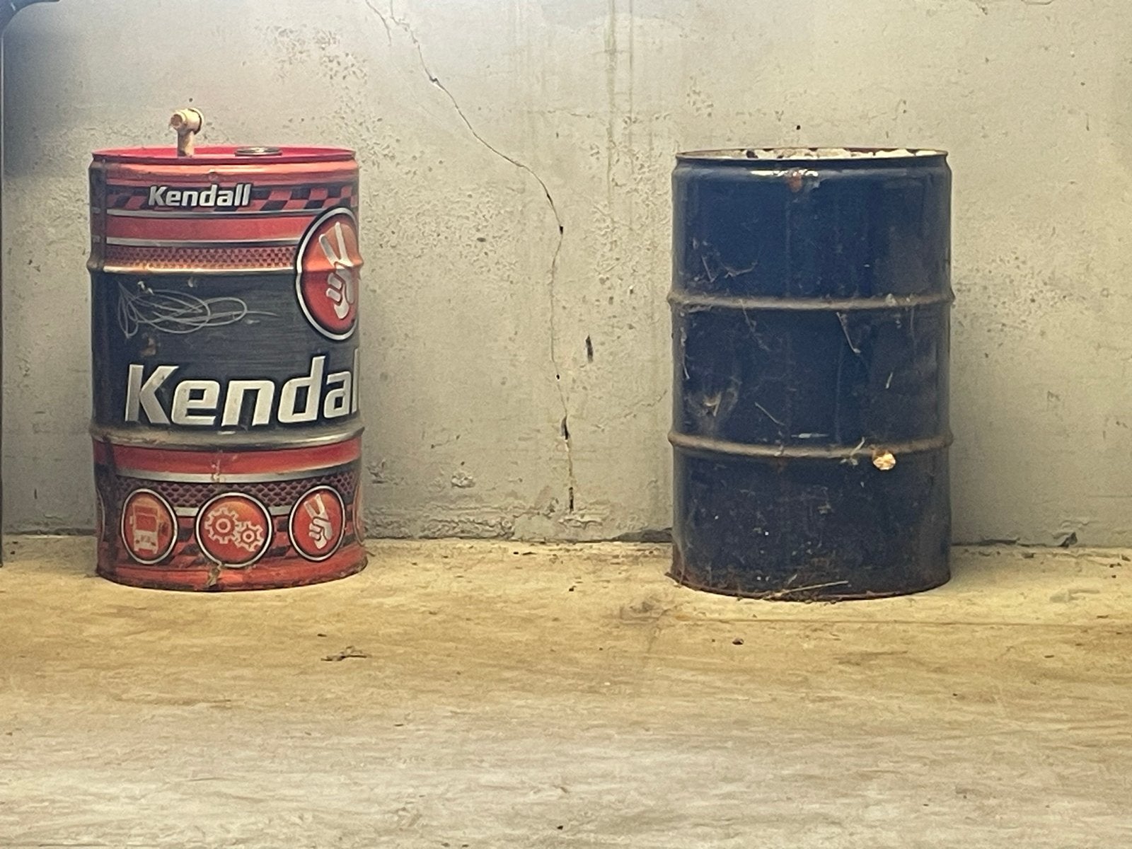 2 vaten diesel (2x 60 liter), Ophalen