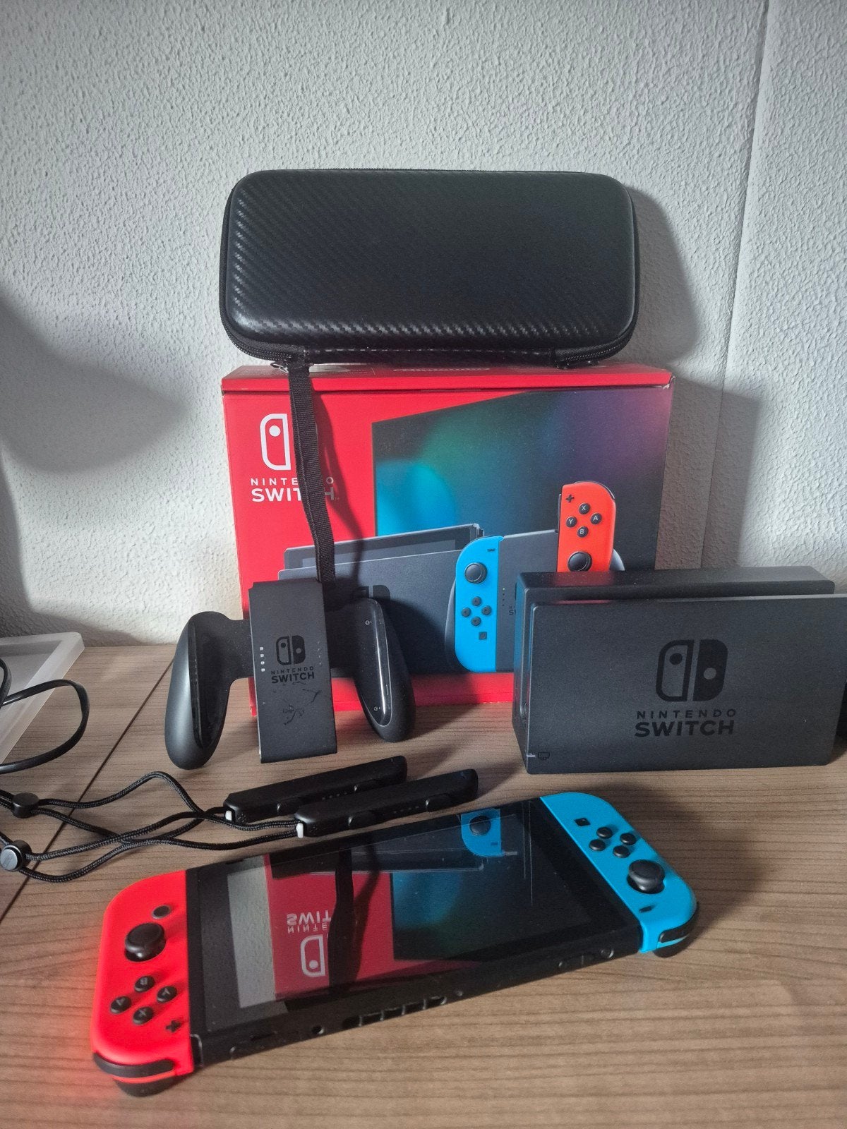 Zo goed als nieuwe Nintendo Switch, Ophalen, Zo goed als nieuw, Met 2 controllers, Switch Original