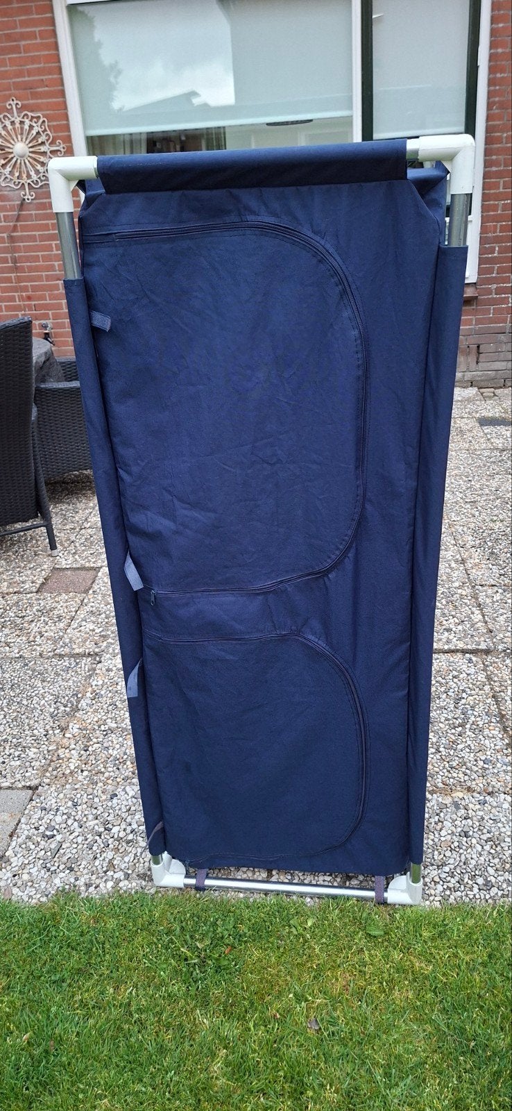 Kast voor bij de caravan, Ophalen, Zo goed als nieuw