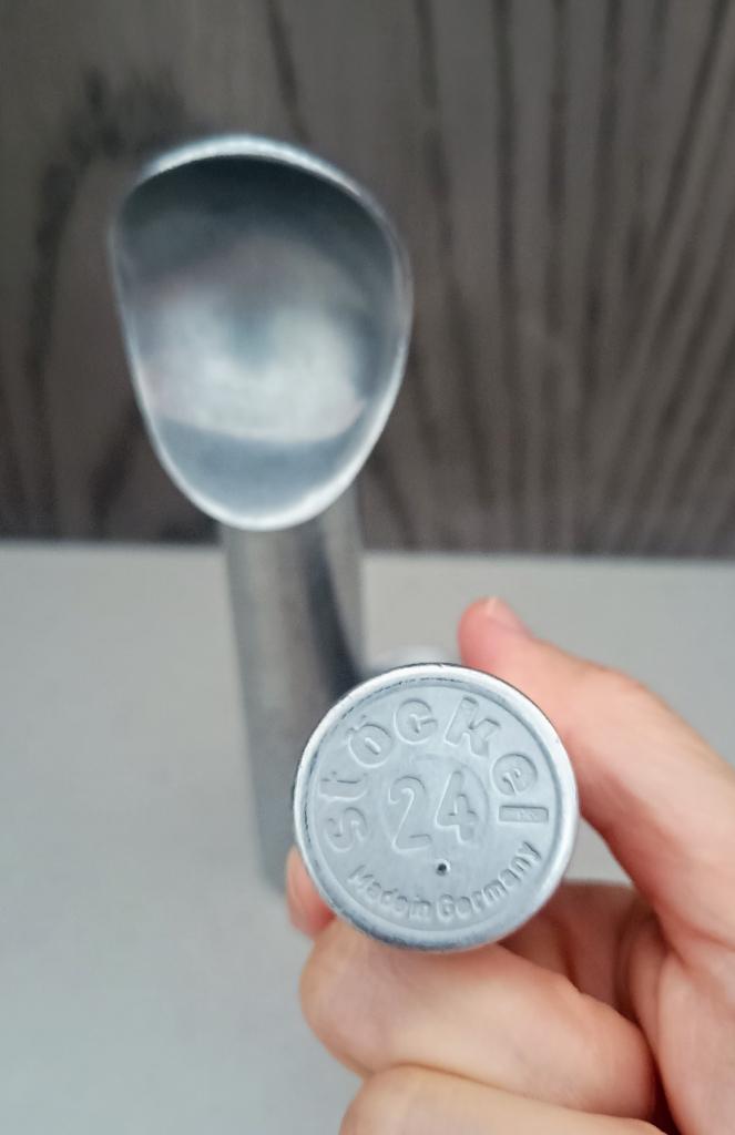 Stöckel ijsdipper / ijsschep 1/24, Zilver, Ophalen of Verzenden, Metaal, Overige merken