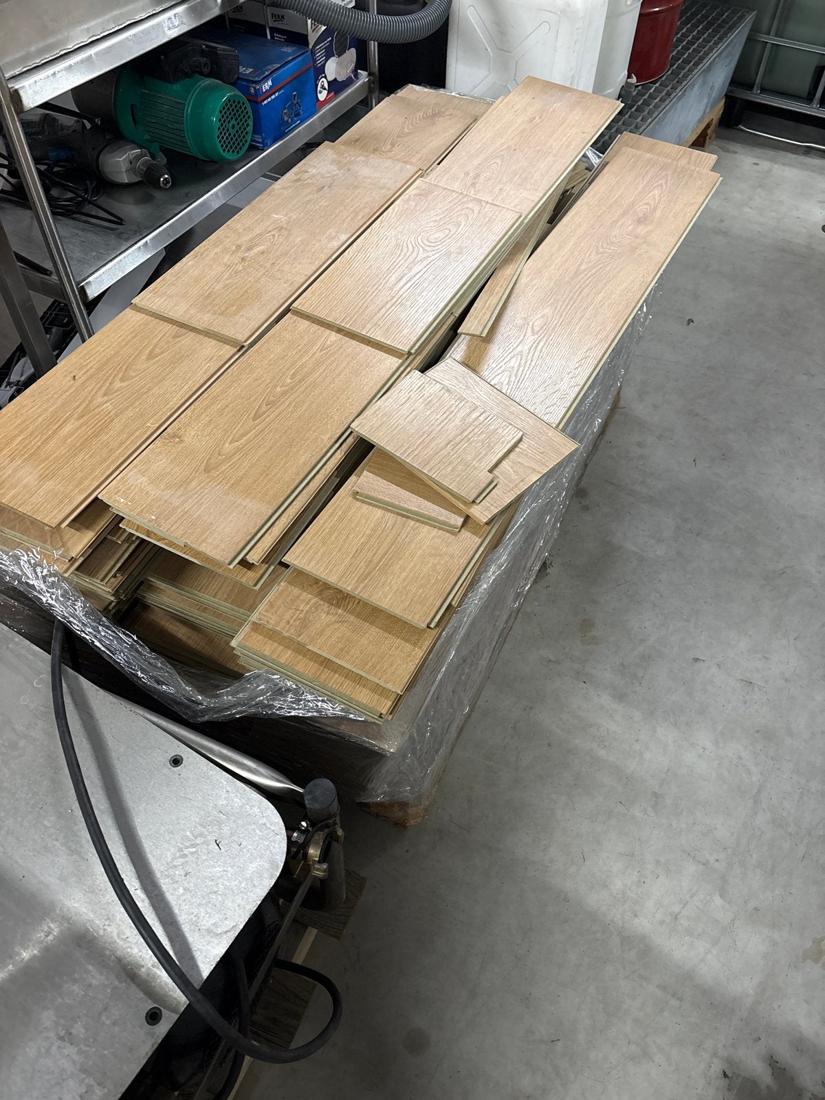 Gebruikt laminaat, Ophalen, 50 tot 150 cm, 10 m² of meer, 10 tot 30 cm