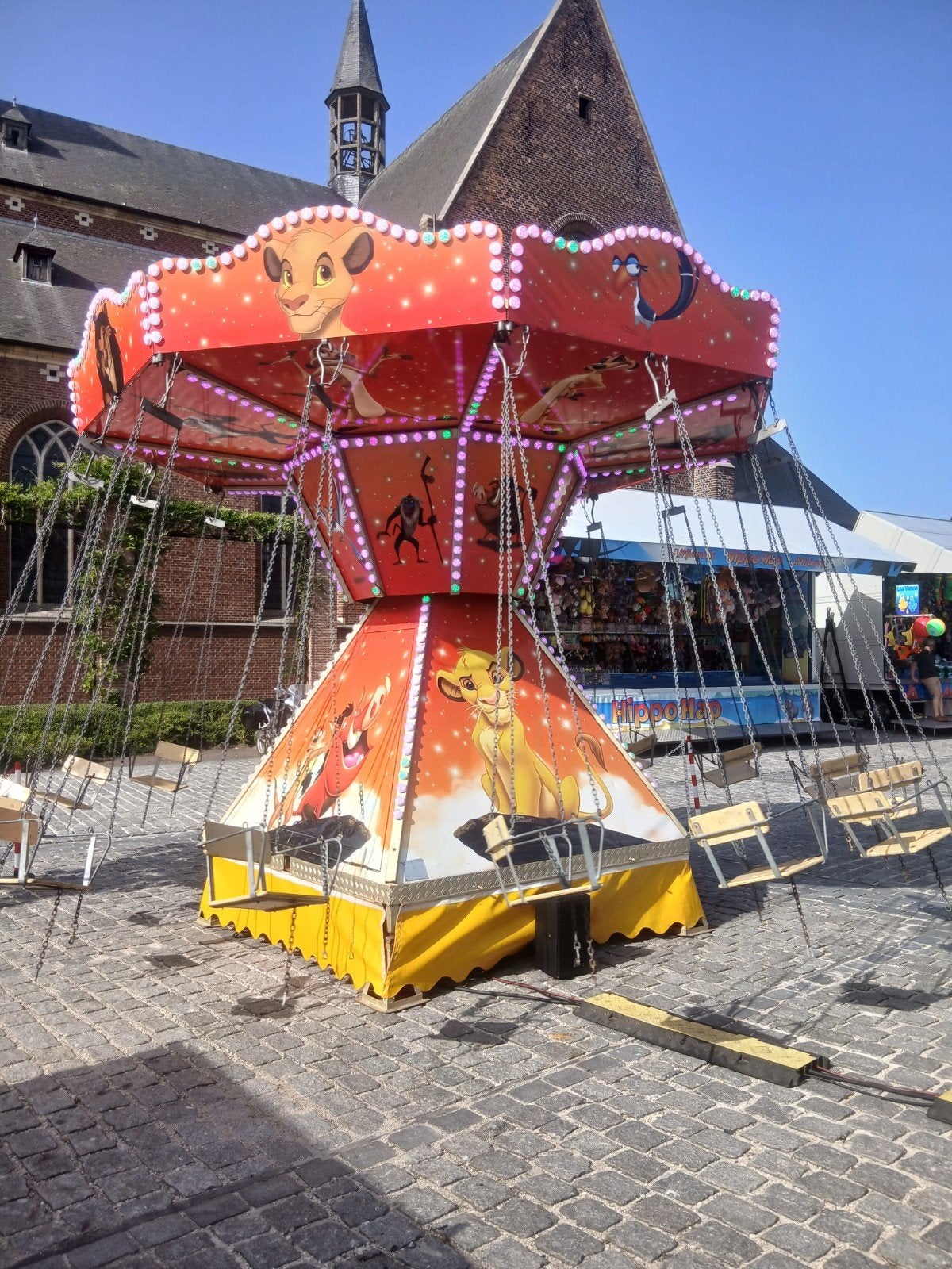 Zweefmolen op uw evenement braderie feest attractie te huur, Hobby en Vrije tijd, Feestartikelen, Ophalen