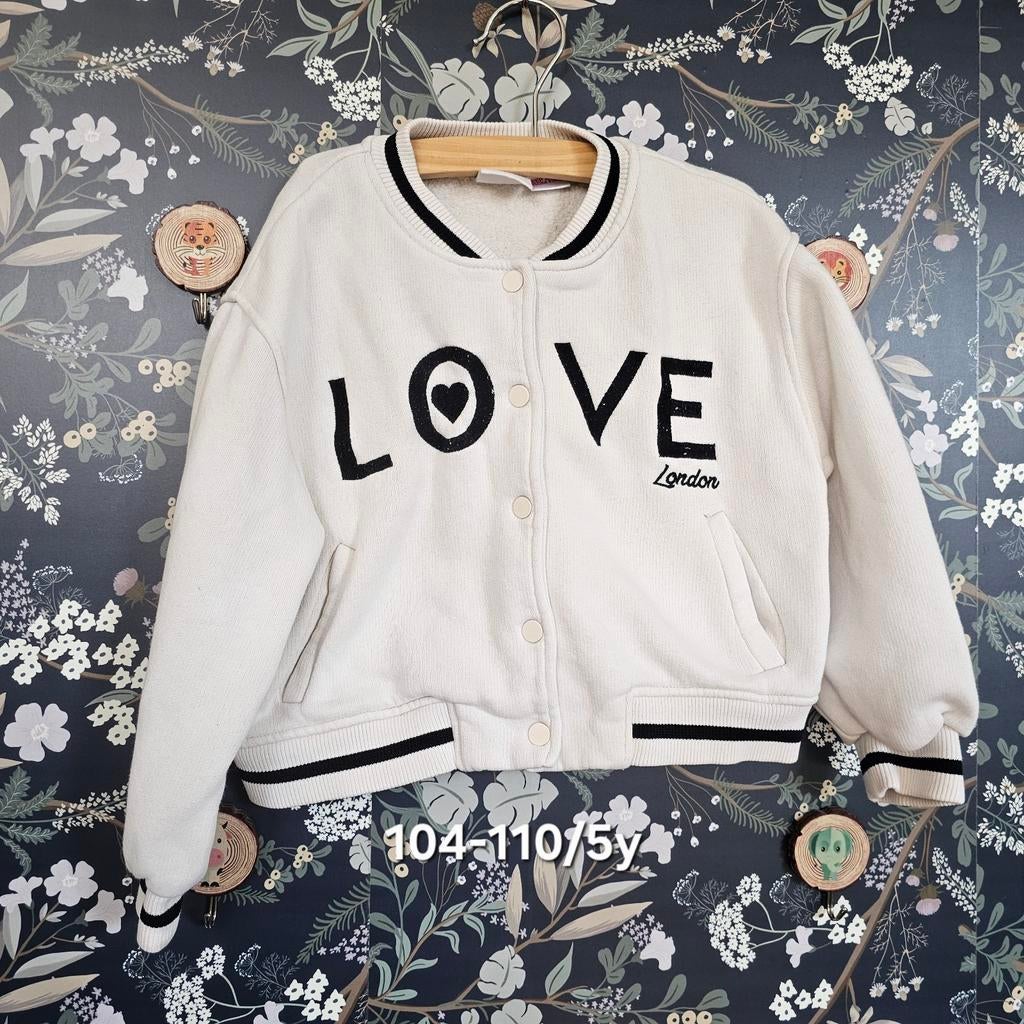 Zara bomberjack 'LOVE London' maat 104-110 (4-5 jaar), Ophalen of Verzenden, Gebruikt, Zara, Jongen of Meisje