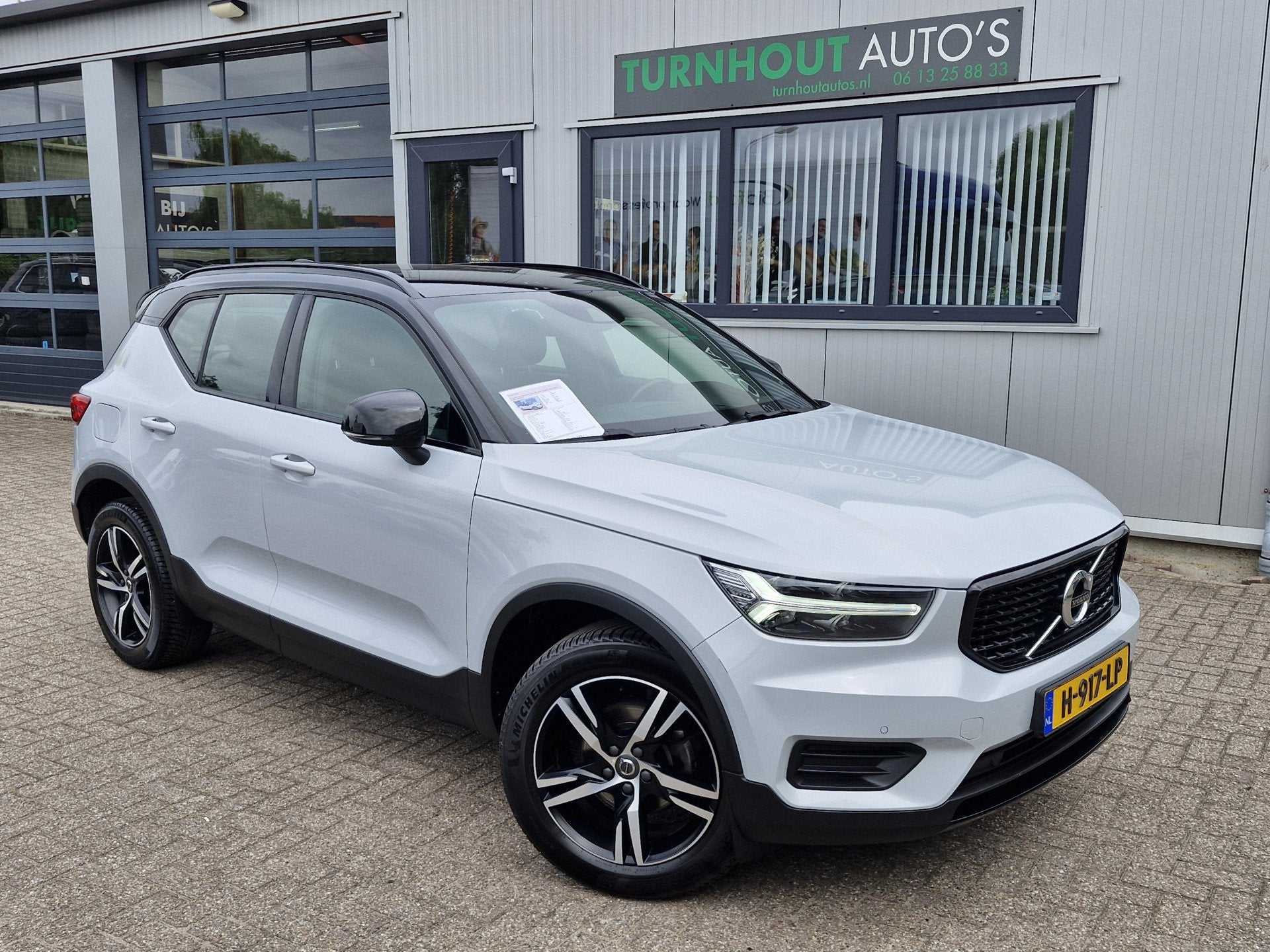 Volvo XC40 T3 R-Design elektrisch verstelb. stoel | Intelli, Auto's, Dealer onderhouden, Gebruikt, Met garantie (alle), Bedrijf