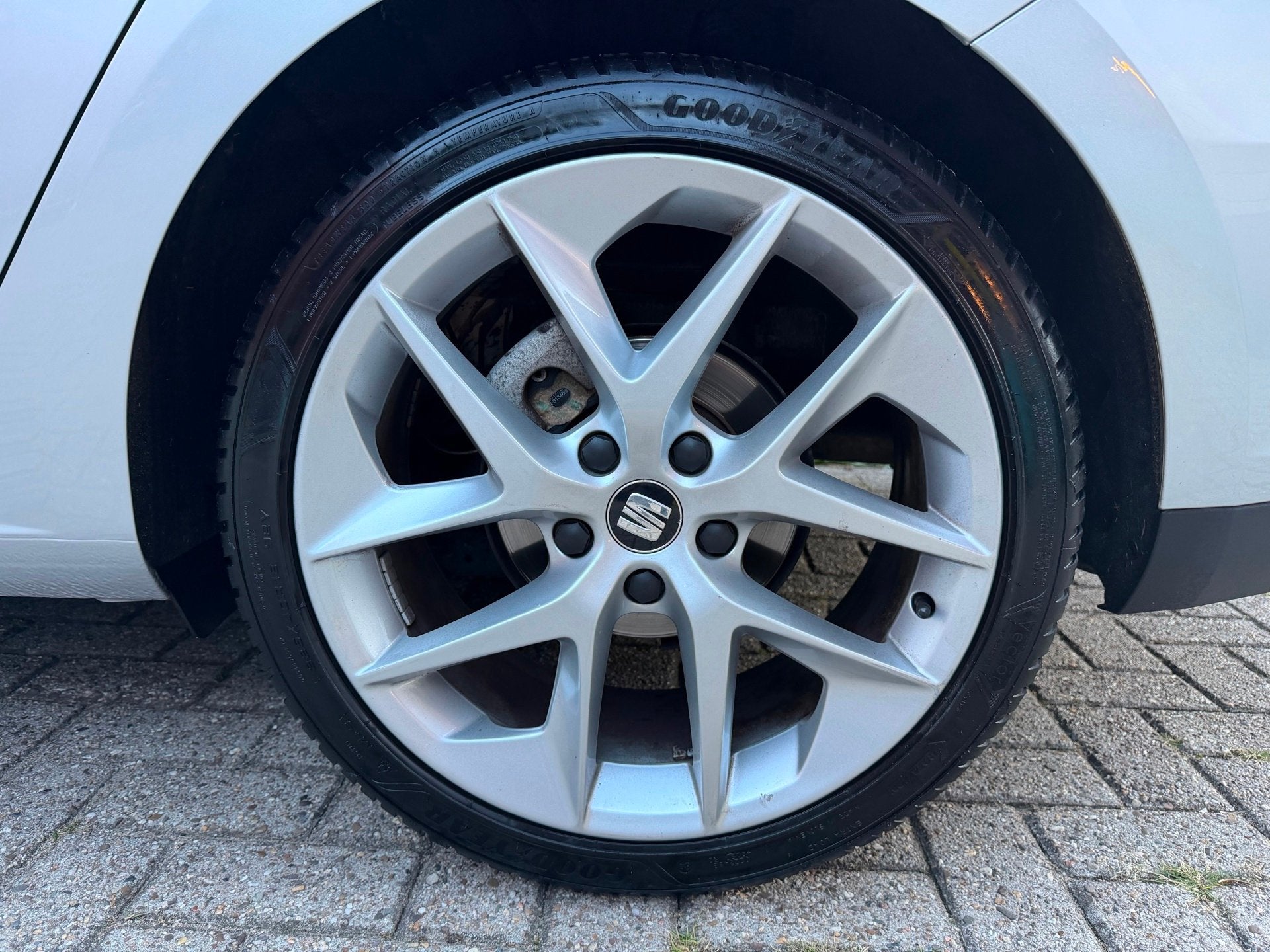 Foto 10 van Seat Leon ST 1.0 EcoTSI Style Connect 2016 CRUISE|NAVI|NAP