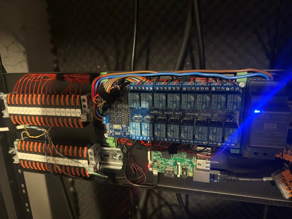 Aan/uit schakelsturing met 16 IO met Raspberry Pi, Computers en Software, Overige Computers en Software, Gebruikt, Ophalen