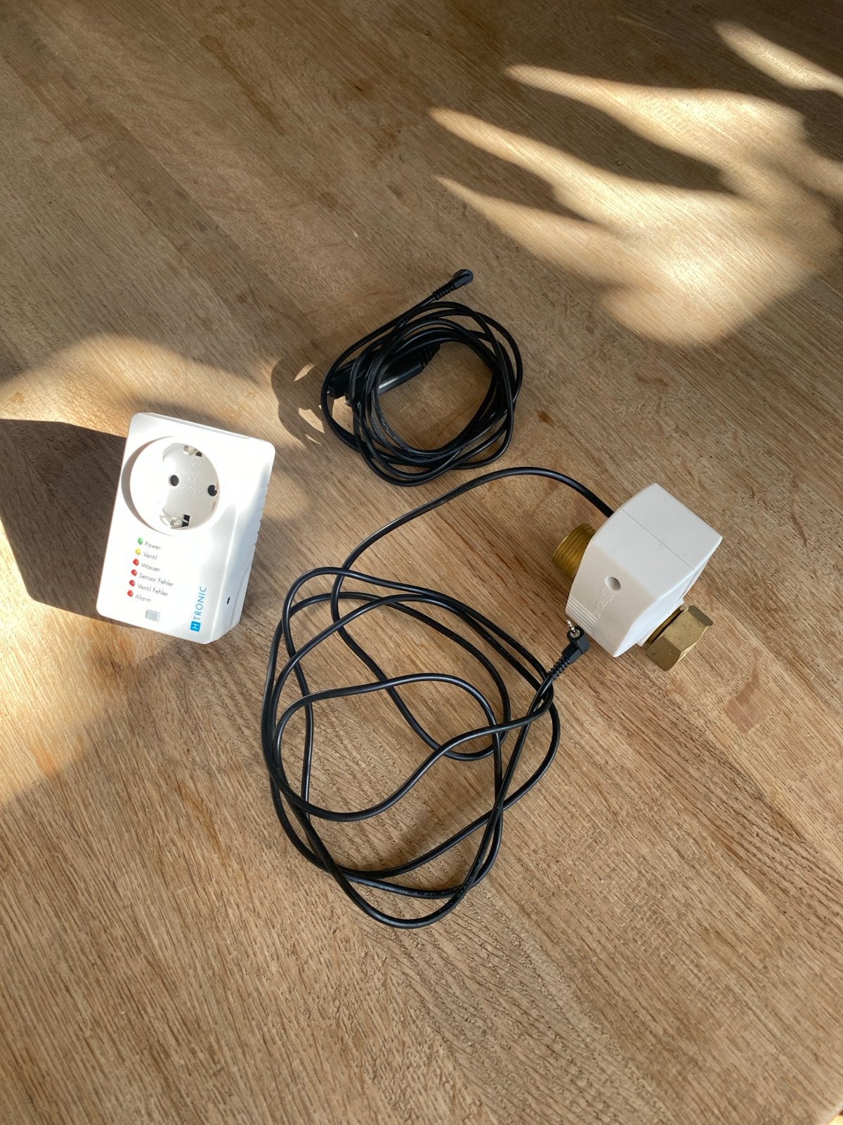 Foto 4 van HTRONIC Waterbeveiligingsschakelaar met ventiel WS51V