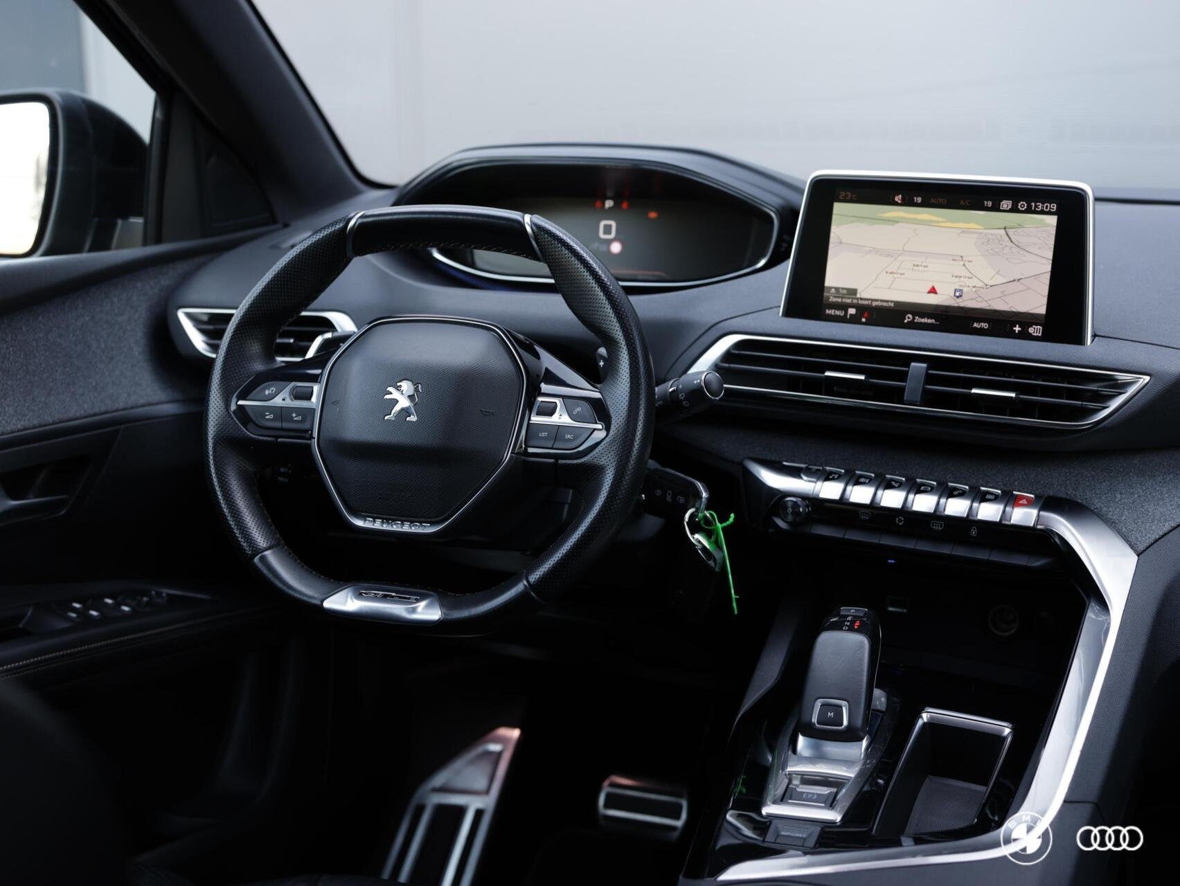 Peugeot 5008 1.6 GT-Line 7-ZITS / DEALER OH / PANODAK / DODE, Auto's, Peugeot, 4 cilinders, Automatische klimaatregeling, 7 stoelen