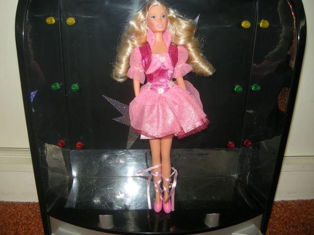 Ballet barbie, niet mee gespeeld, excl podium, Kinderen en Baby's, Speelgoed | Poppen, Ophalen of Verzenden, Zo goed als nieuw