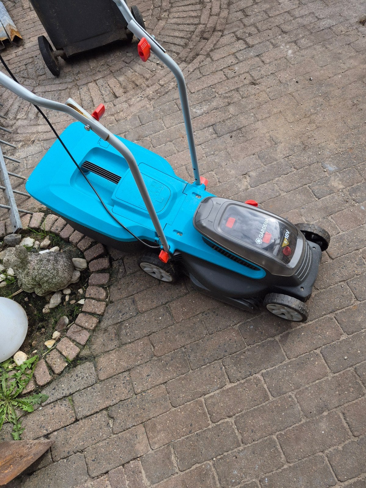 Gardena Accu-grasmaaier 2x18V, Tuin en Terras, Cirkelmaaier, Gebruikt, Accu-grasmaaier, Ophalen of Verzenden
