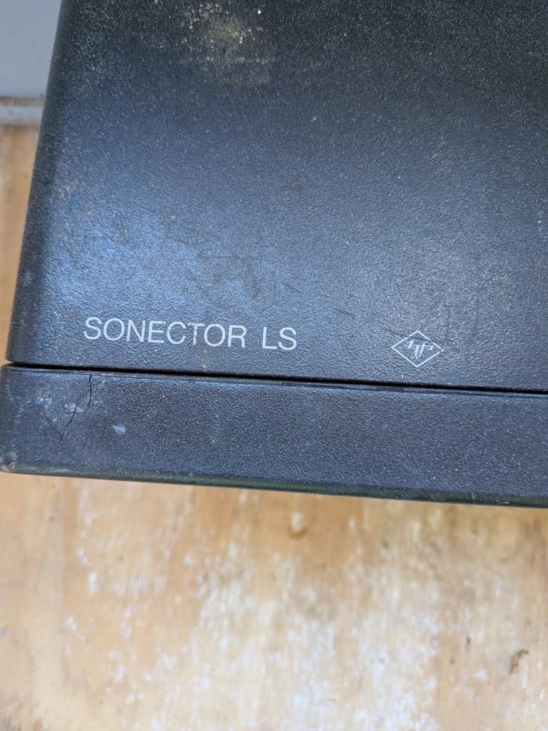 Filmprojector Agfa Sonector LS, Ophalen, 16mm film