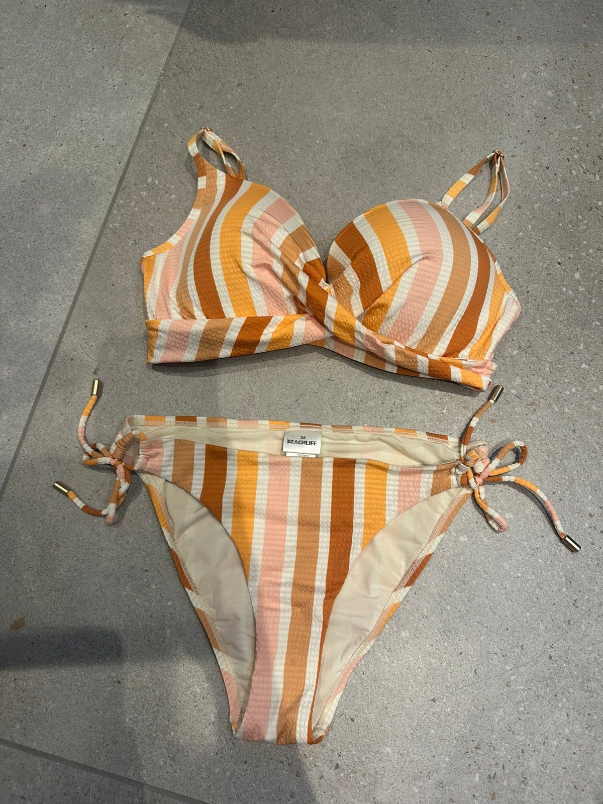 Beachlife bikini 36 D, Ophalen of Verzenden, Zo goed als nieuw, Meerkleurig, Bikini