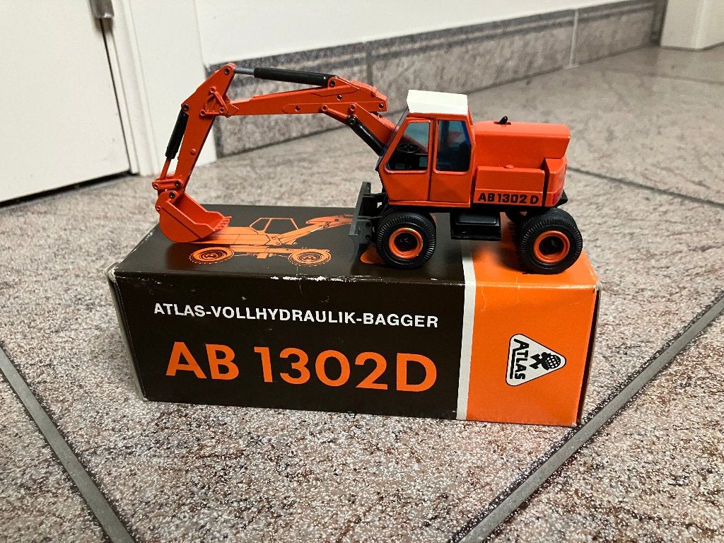Atlas AB 1302 D Graafmachine Model met Originele Doos, Overige merken, 1:50 of kleiner, Overige typen, Ophalen of Verzenden
