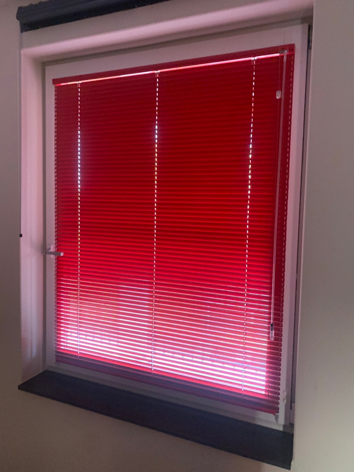 Luxaflex stuks mooie kwaliteit rode luxaflex, Ophalen of Verzenden, Zo goed als nieuw, Vitrage