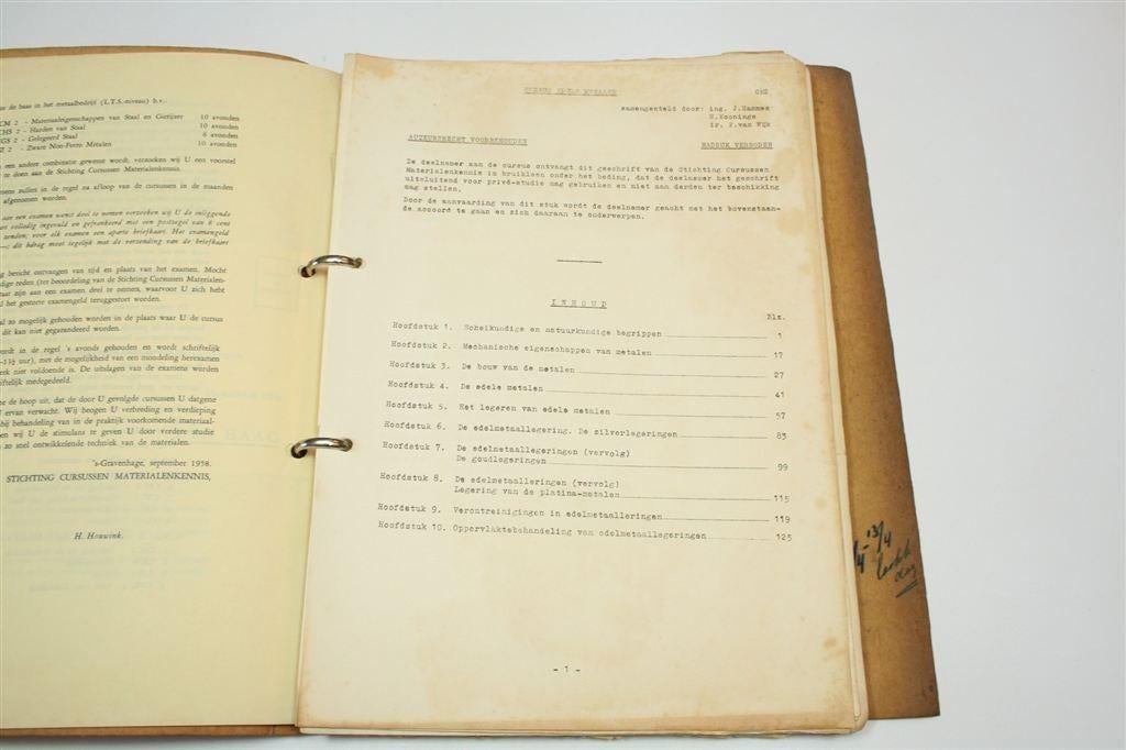 Cursus Edele Metalen CE2 — Zeldzame Map 1958 Vintage, Ophalen of Verzenden, Gelezen