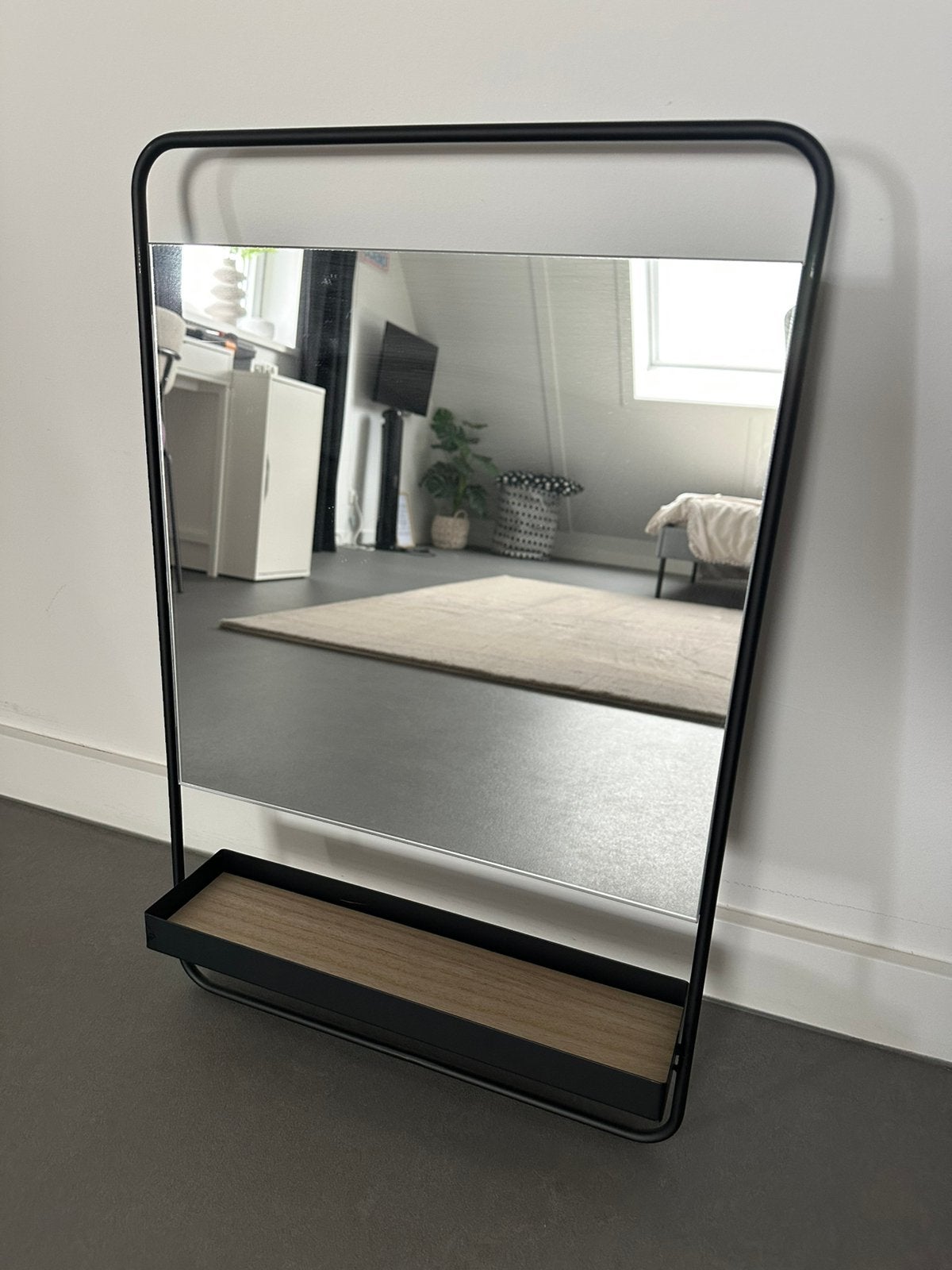 Leuke spiegel met plankje, Ophalen, Minder dan 50 cm, Zo goed als nieuw, Minder dan 100 cm