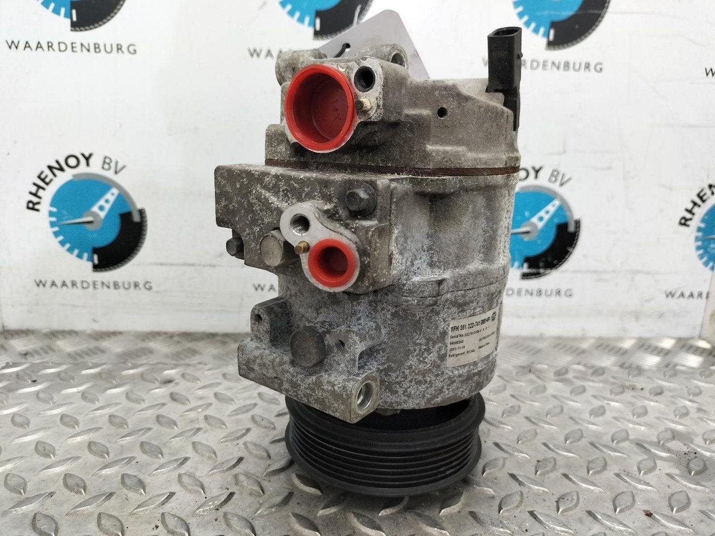 VOLKSWAGEN PASSAT 2.0 FSI Highline  AIRCO COMPRESSOR / AIRCO, Auto-onderdelen, Ophalen of Verzenden, Gebruikt, ARN erkend