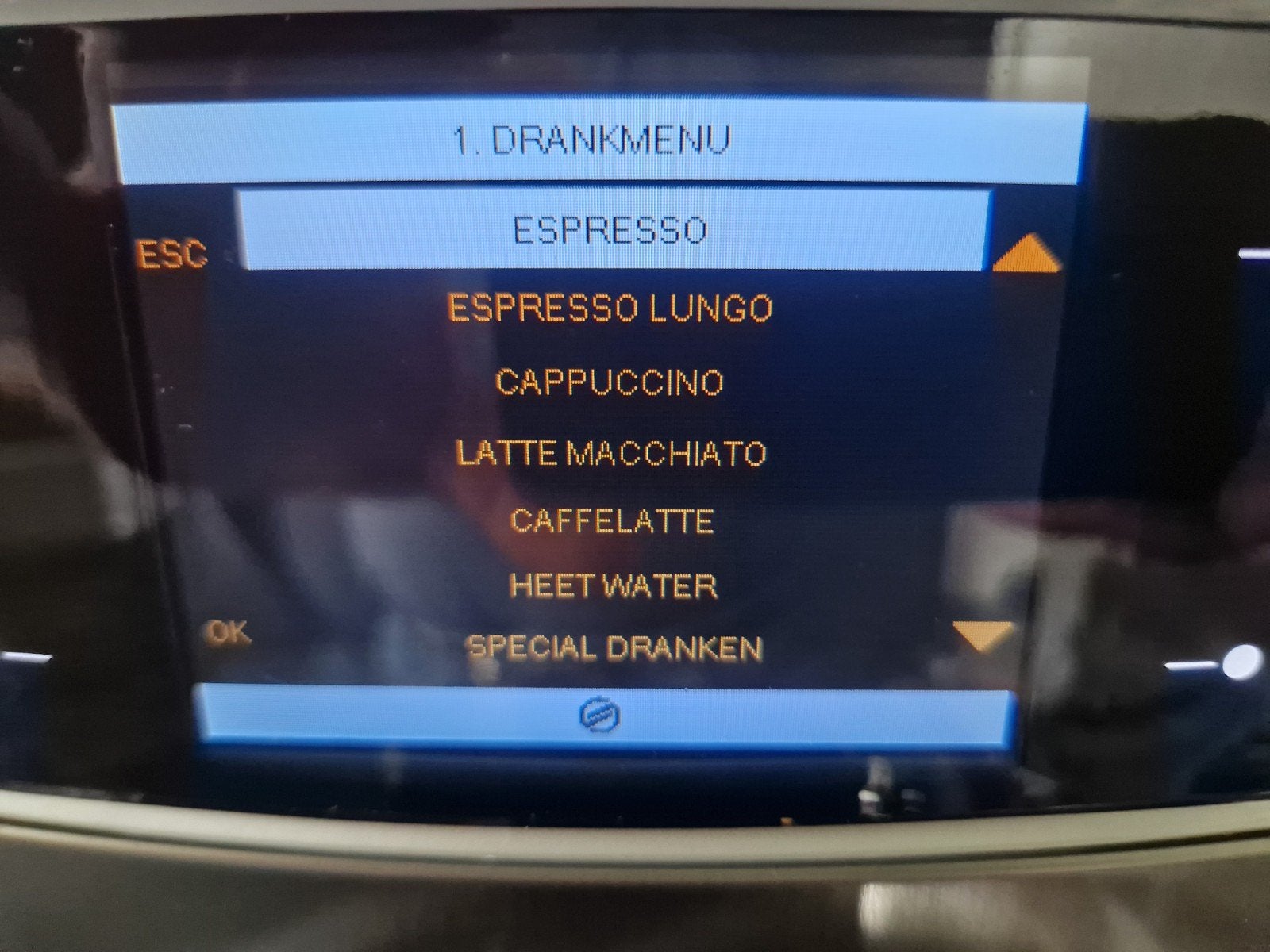 Foto 4 van Saeco Xelsis koffiemachine als nieuw !