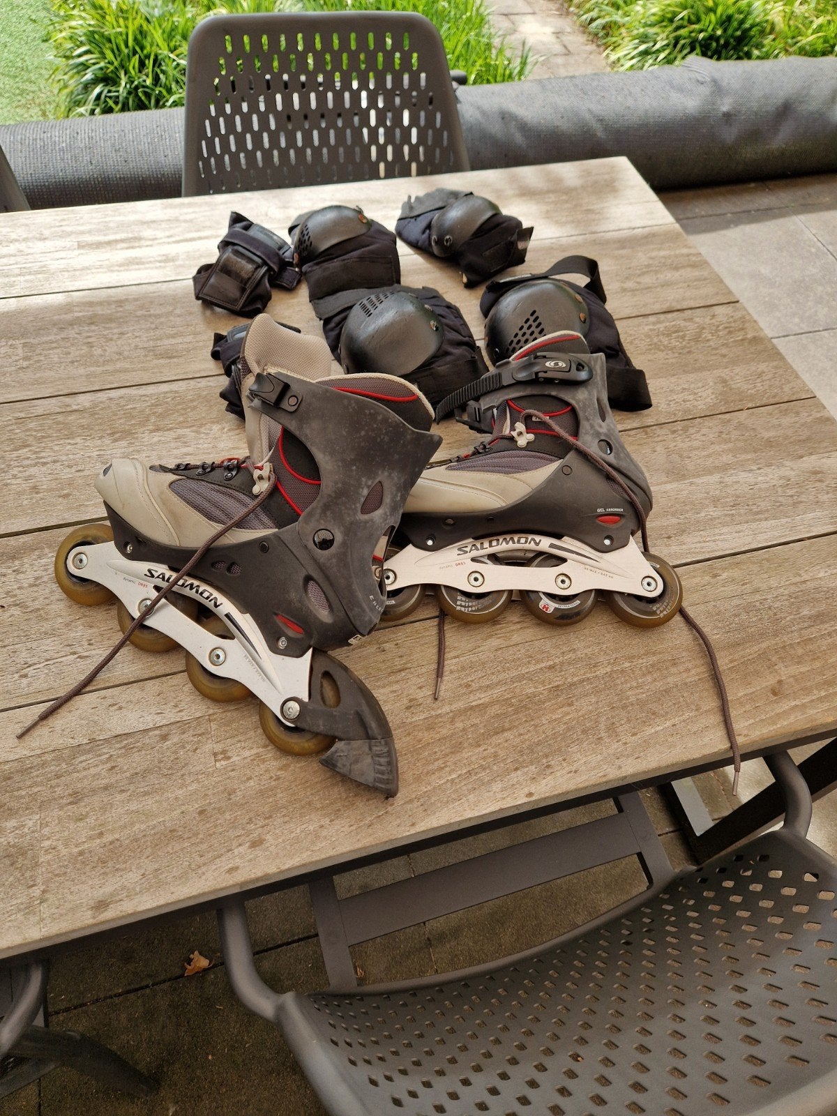 Salomon skeelers maat 41 met bescherming, Ophalen, Gebruikt, Heren, Salomon