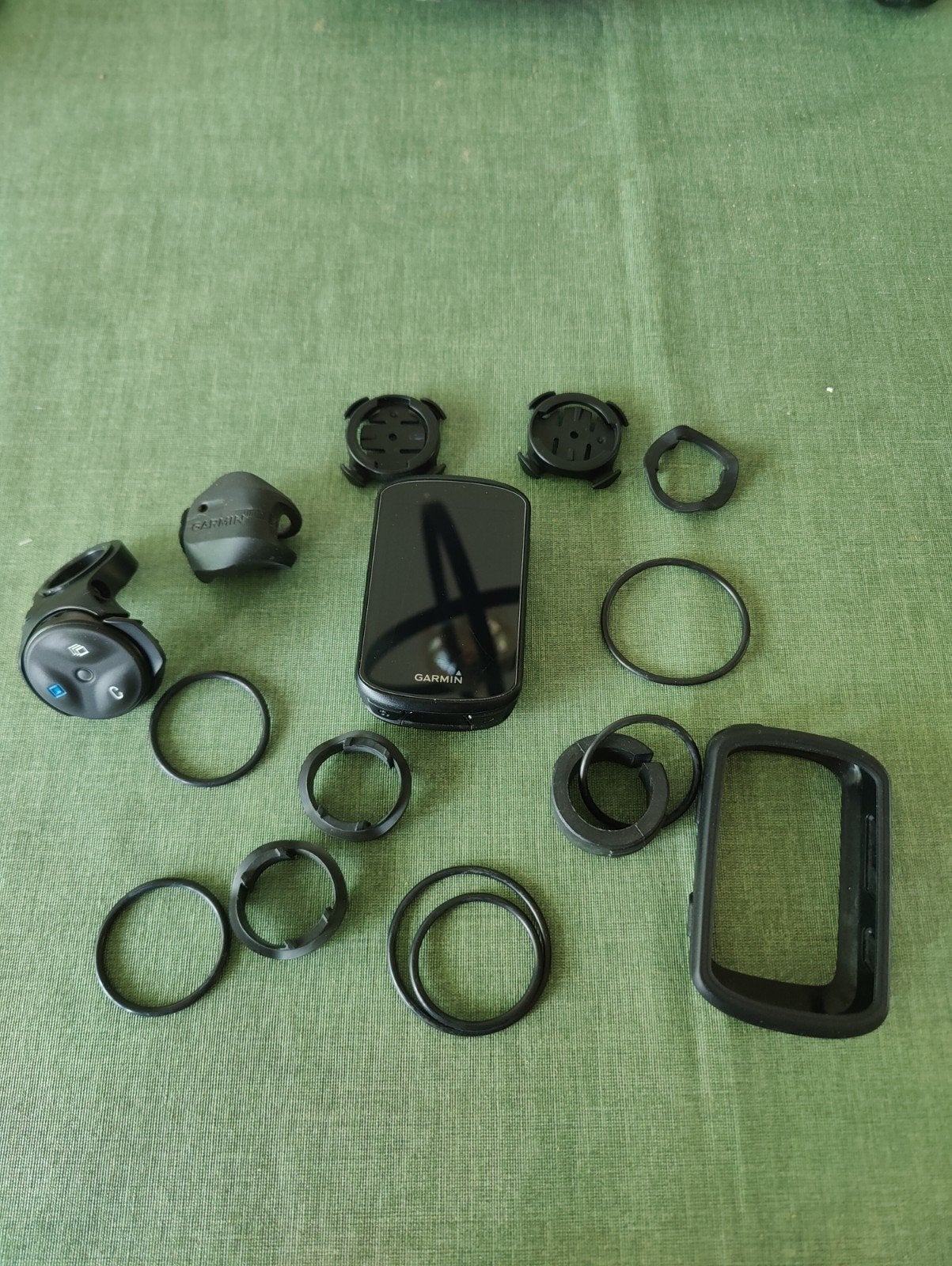 Garmin Edge 530 MTB bundle fietscomputer + alle toebehoren, Fietsen en Brommers, Fietsaccessoires | Fietscomputers, Zo goed als nieuw