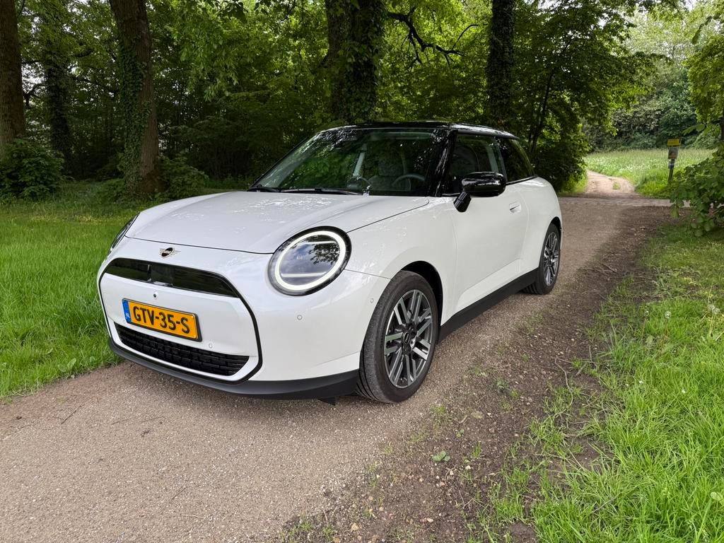 Mini Cooper E Classic L(Private Lease Overname)EUR 750 bonus, Auto's, 74 pk, 4 stoelen, Wit, Origineel Nederlands