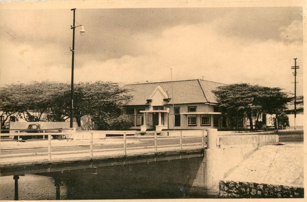 Aruba, public library, 1950s, Verzamelen, Verzenden, 1940 tot 1960, Ongelopen, Buiten Europa