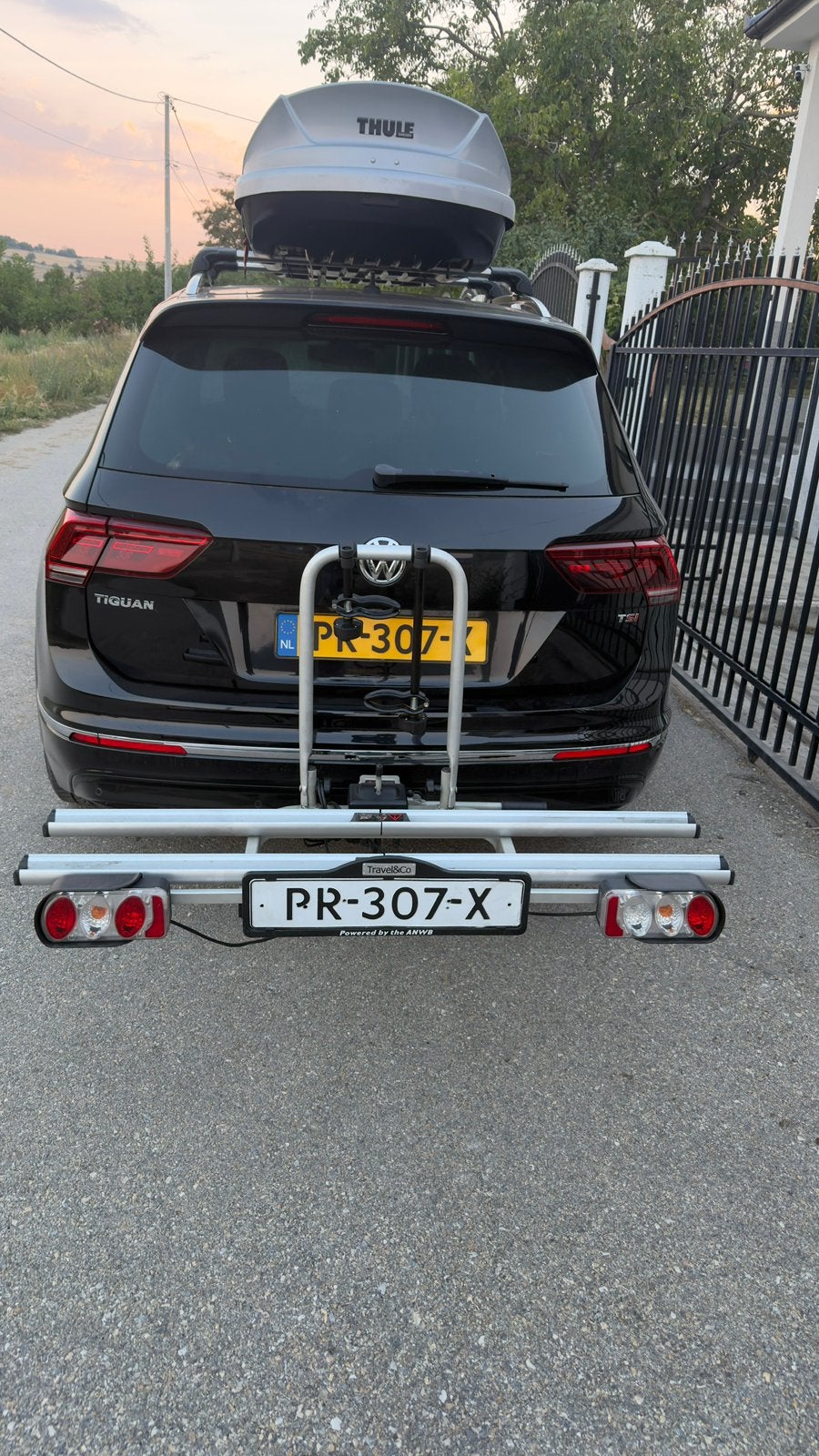 Fietsendrager ANWB kantelbaar voor 2 elektrische fietsen, Ophalen, Zo goed als nieuw, Trekhaakdrager