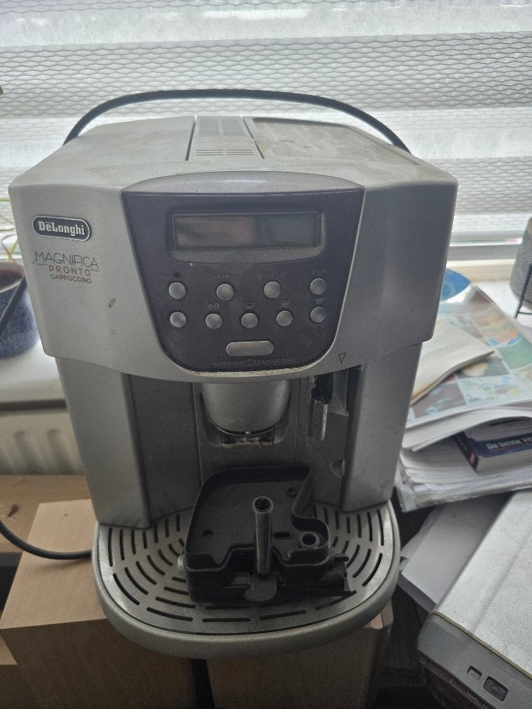 DeLonghi pronto cappuccino, Gebruikt, 10 kopjes of meer, Koffiemachine, Koffiebonen