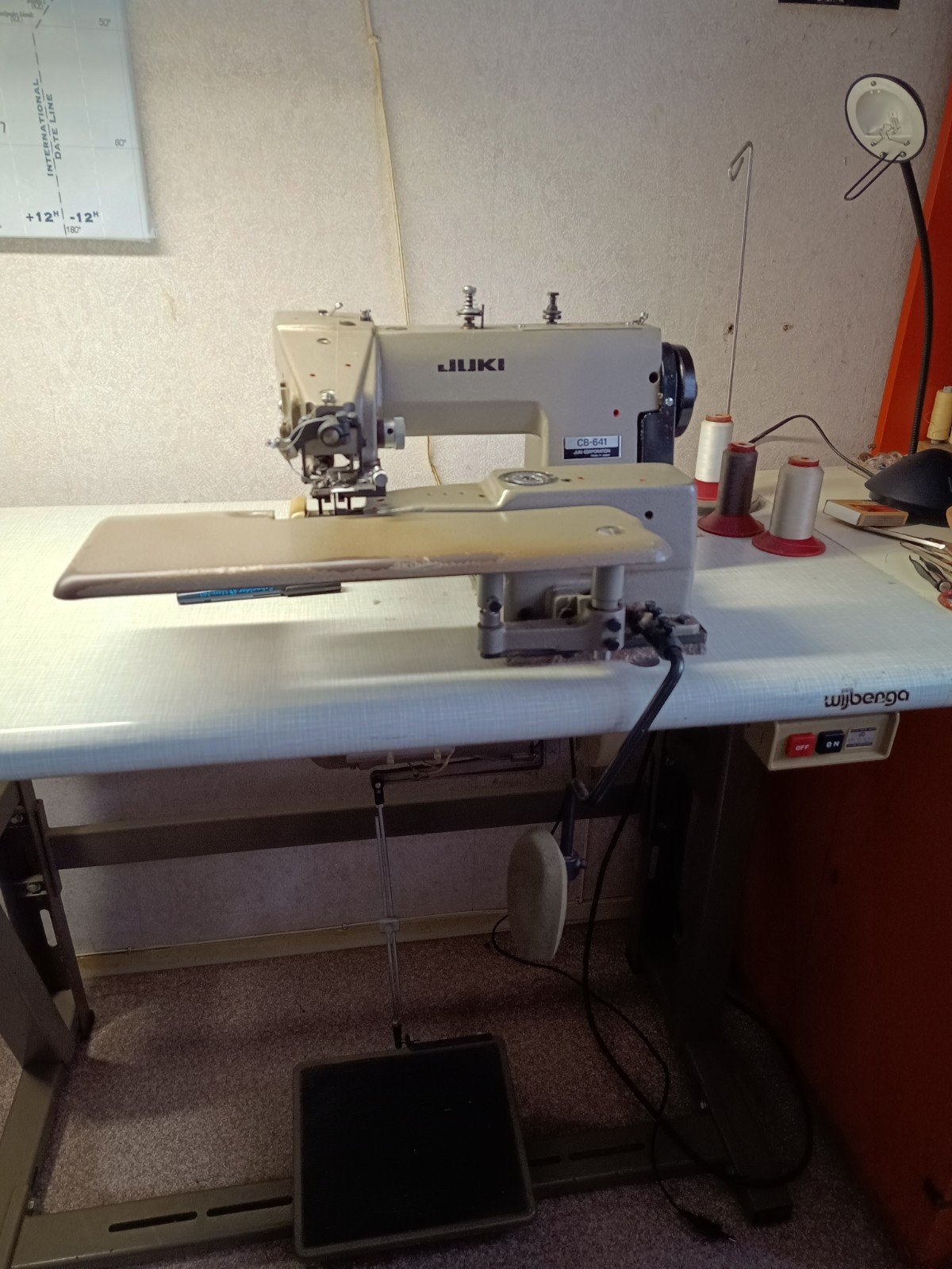 Juki CB-641 Industriële Naaimachine met Tafel, Gebruikt, Naaimachine, Industrieel, Ophalen
