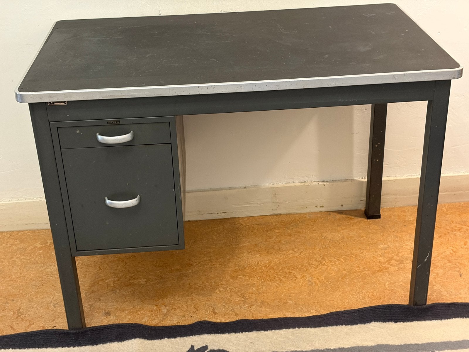 Vintage metalen bureau met lades - 100x60x71 cm, Ophalen, Overige typen, Gebruikt, Met lades