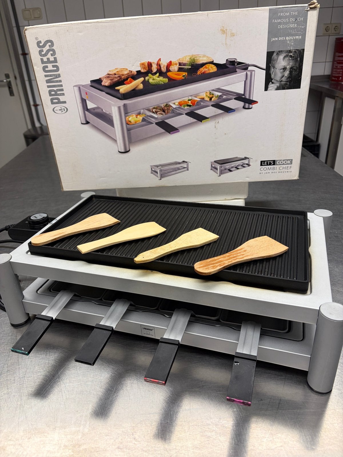 Princess Combi-Chef Raclette Grill - Zo goed als nieuw, Huis en Inrichting, Overige typen, Zilver, Ophalen of Verzenden, Zo goed als nieuw