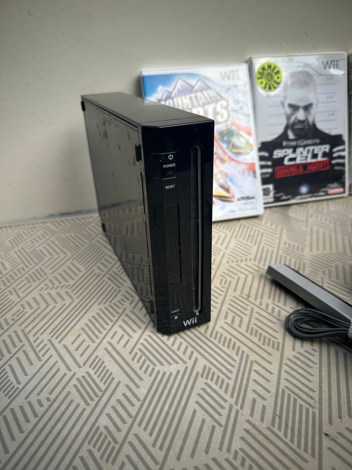 Zwarte Nintendo Wii Console met 3 Spellen en Accessoires, Spelcomputers en Games, Ophalen of Verzenden, Gebruikt, Zonder controller