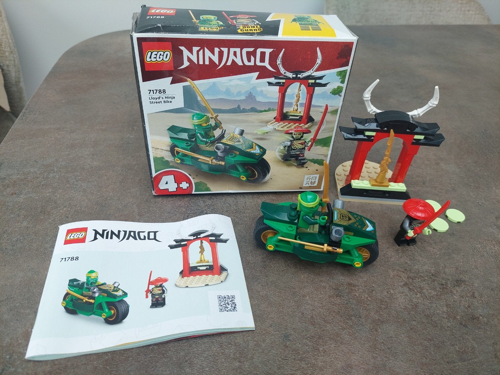 Lego Ninjago 71788 Lloyd's Ninja Street Bike compleet, Ophalen of Verzenden, Zo goed als nieuw