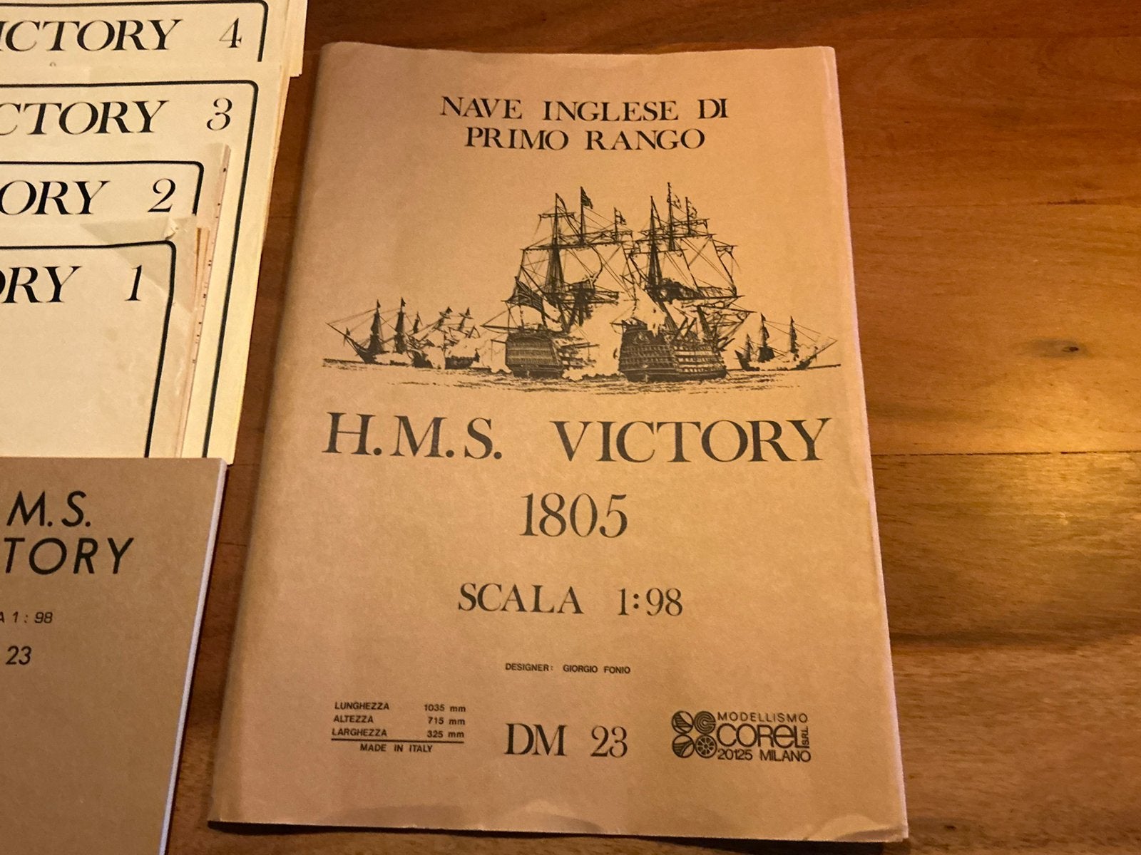 Bouwtekeningen Victory van Corel, Ophalen of Verzenden, Zo goed als nieuw
