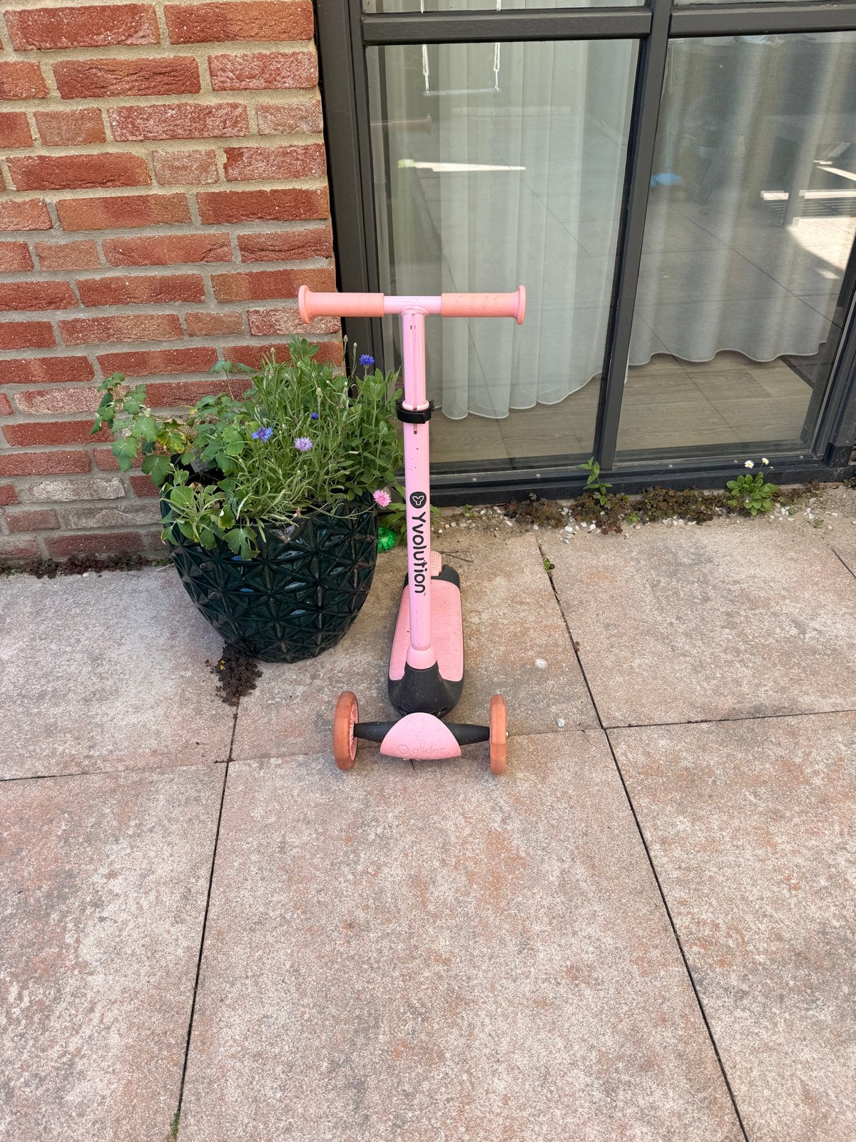 Roze Yvolution Glider 3-wiel step voor kinderen, Ophalen of Verzenden, Gebruikt, Gewone step