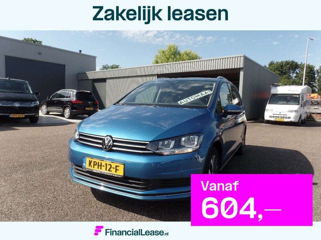 Volkswagen TOURAN 1.5 TSI AUTOMAAT Business 7PERS 2023, 4 cilinders, Blauw, 7 stoelen, Bedrijf