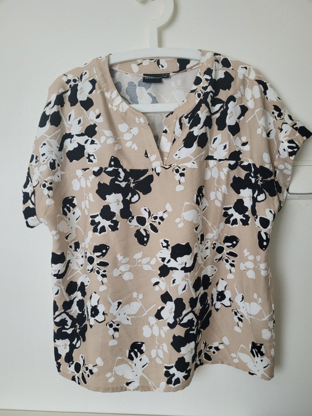 Brandtex blouse. 40, Maat 38/40 (M), Beige, Ophalen of Verzenden, Zo goed als nieuw