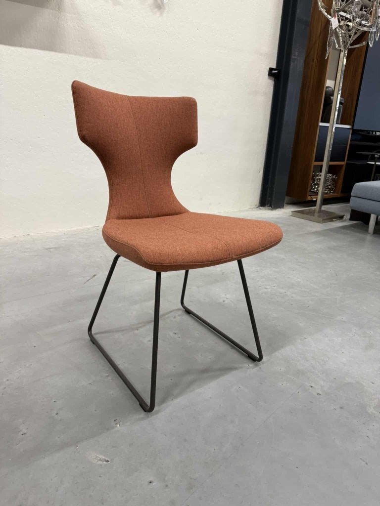 Nieuw Leolux Callas eetkamerstoel feltwool design stoel