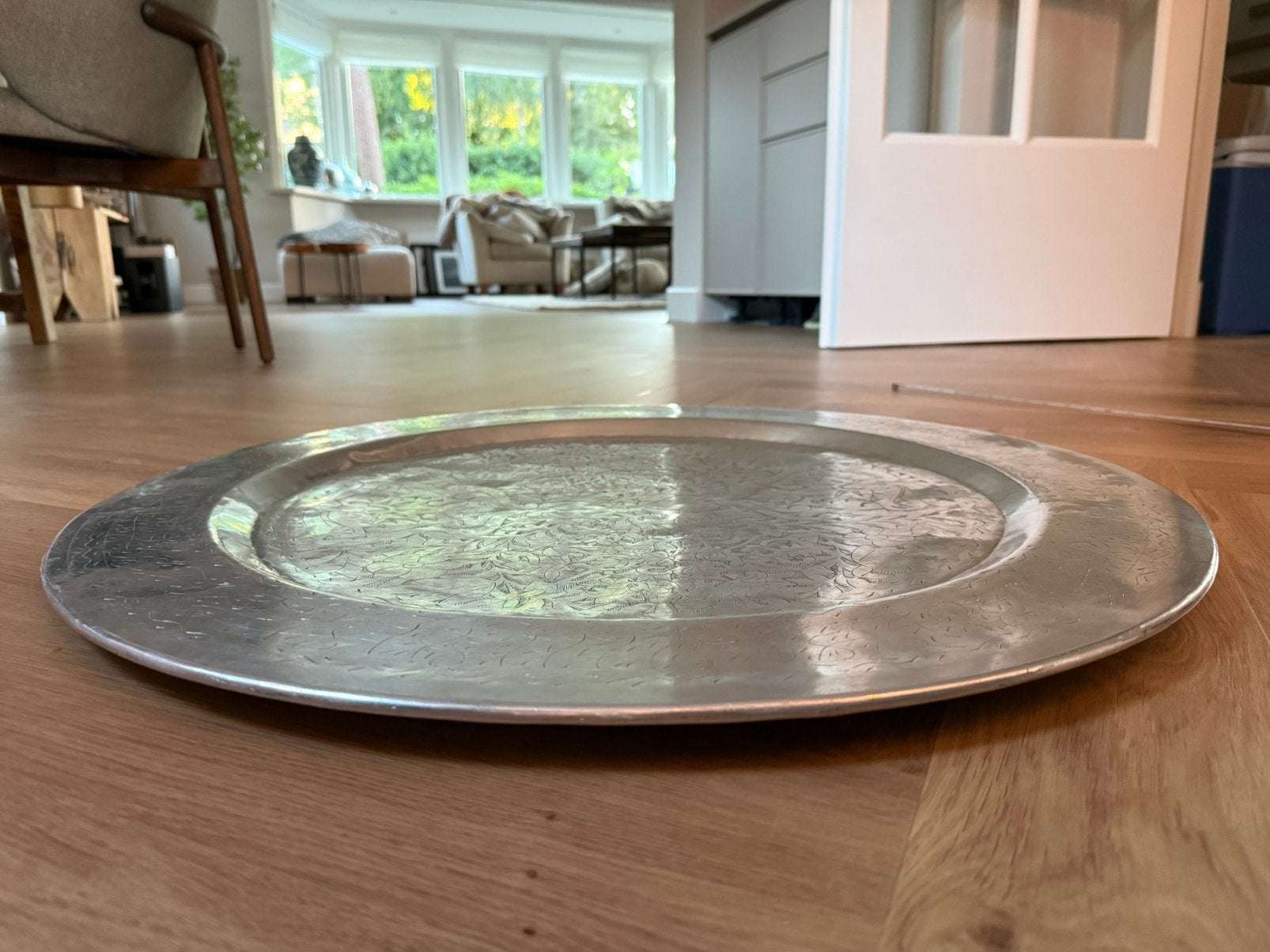 Groot metalen dienblad / platte schaal, Huis en Inrichting, Woonaccessoires | Dienbladen, Ophalen, Zo goed als nieuw, Rond, Metaal