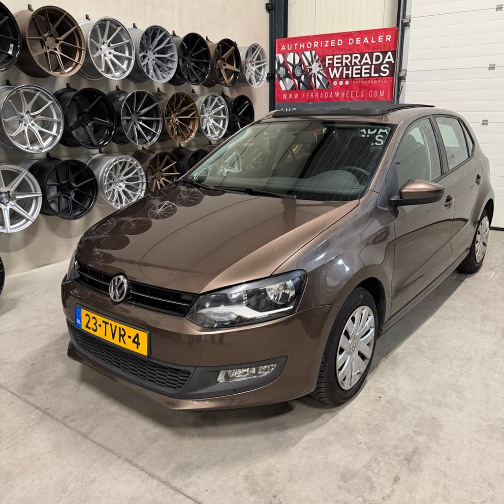 Volkswagen Polo 1.2 TSI 66KW 2012  Sfeerverlichting Open dak, Auto's, Voorwielaandrijving, Stof, 40 €/maand, 4 cilinders