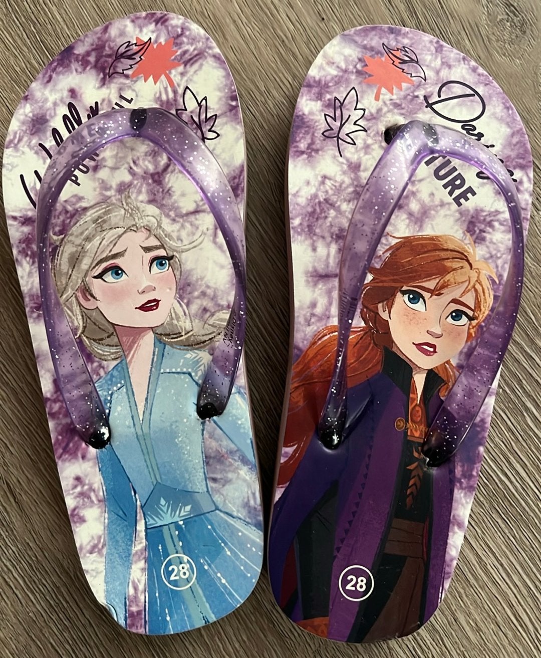 Frozen Elsa & Anna slippers maat 28, Ophalen of Verzenden, Gebruikt, Meisje