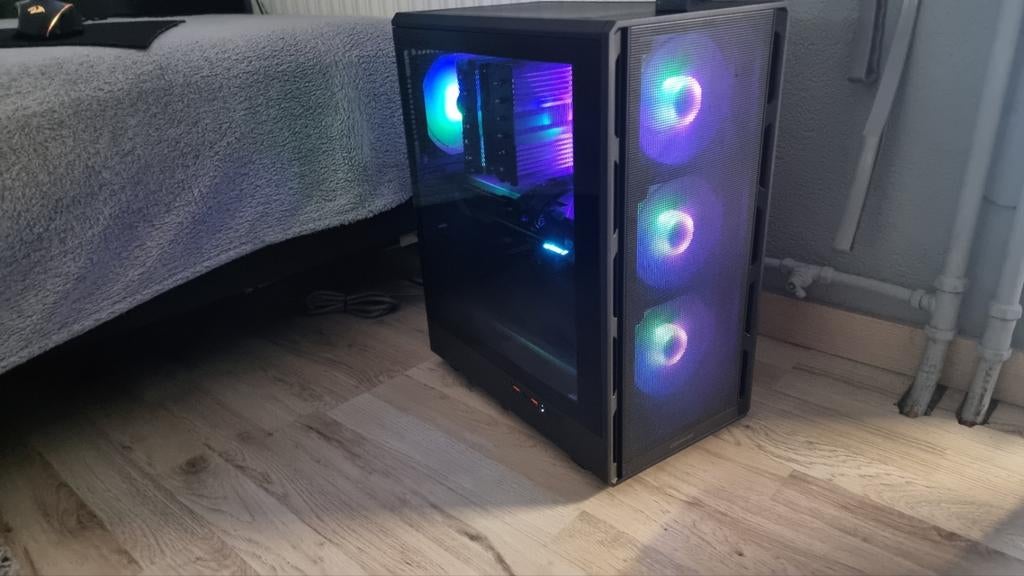Gaming Pc Amd Ryzen 7 7800x3d, RX 9070 XT, Ophalen, Zo goed als nieuw, Gaming, SSD
