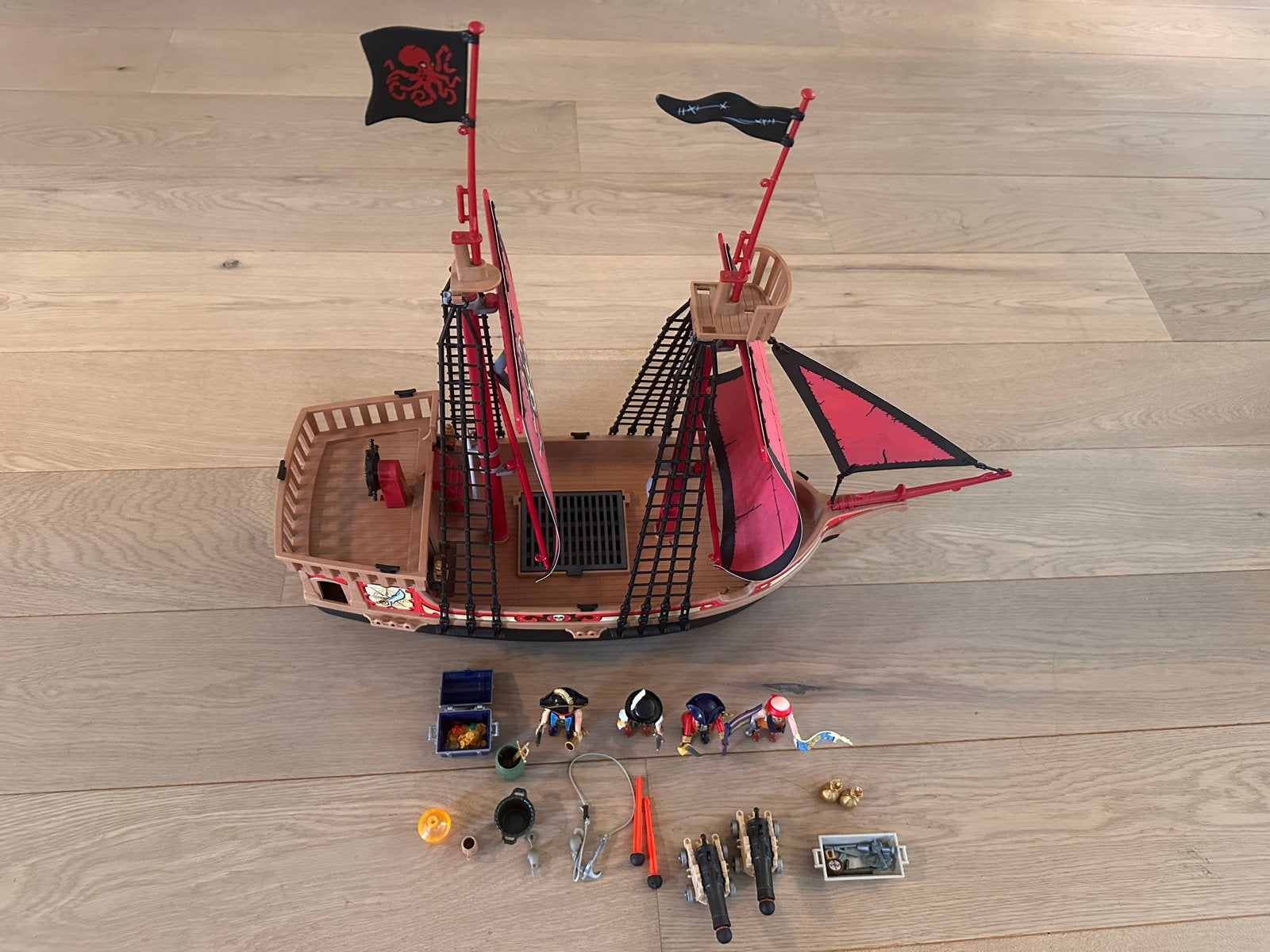 Playmobil Piratenschip 70411 - Compleet met doos, Kinderen en Baby's, Speelgoed | Playmobil, Zo goed als nieuw, Complete set, Boot/Schip