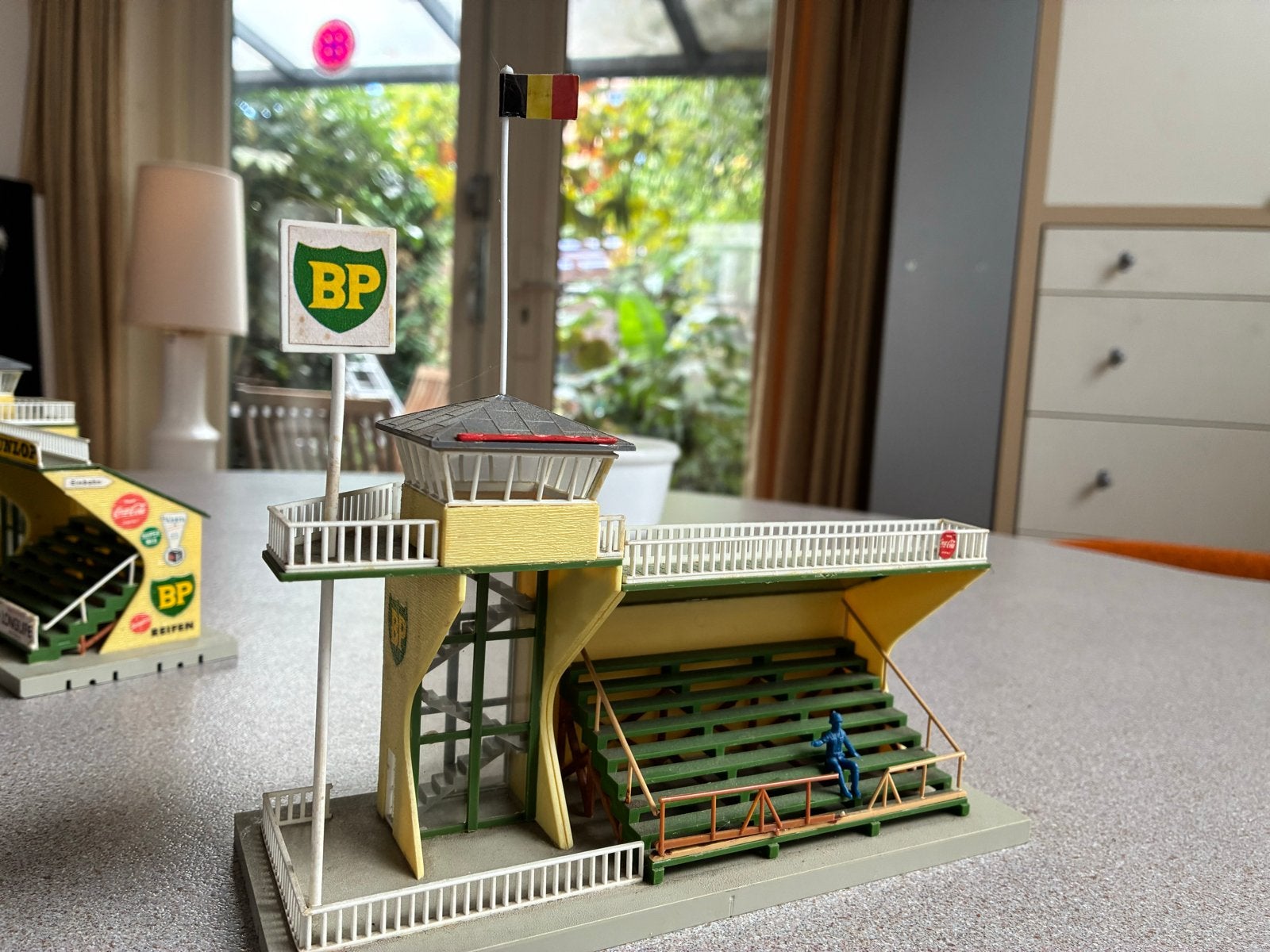 Faller Bosch Tribune - Modelbouw Racebaan, Ophalen of Verzenden, Gebruikt, 1:50 tot 1:144