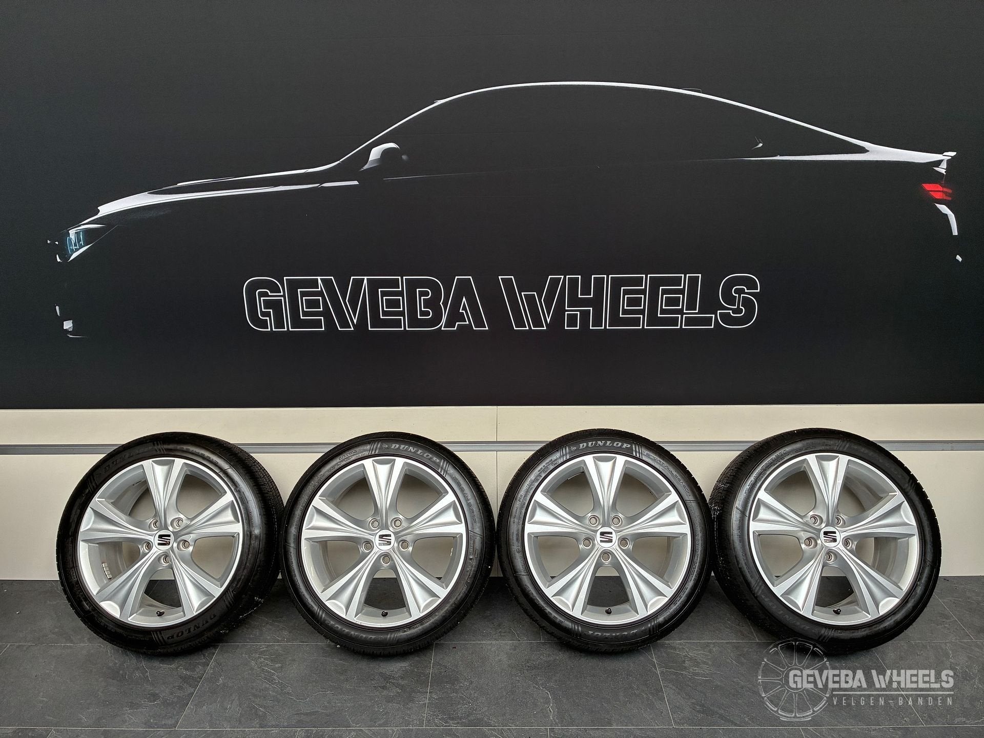 17” originele Seat Leon velgen + allseason banden 5x112  5FA, Gebruikt, -, -, Banden en Velgen