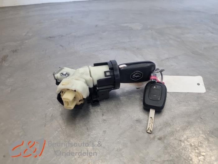 Kontaktslot + Sleutel van een Renault Trafic, Gebruikt, -, Renault, -