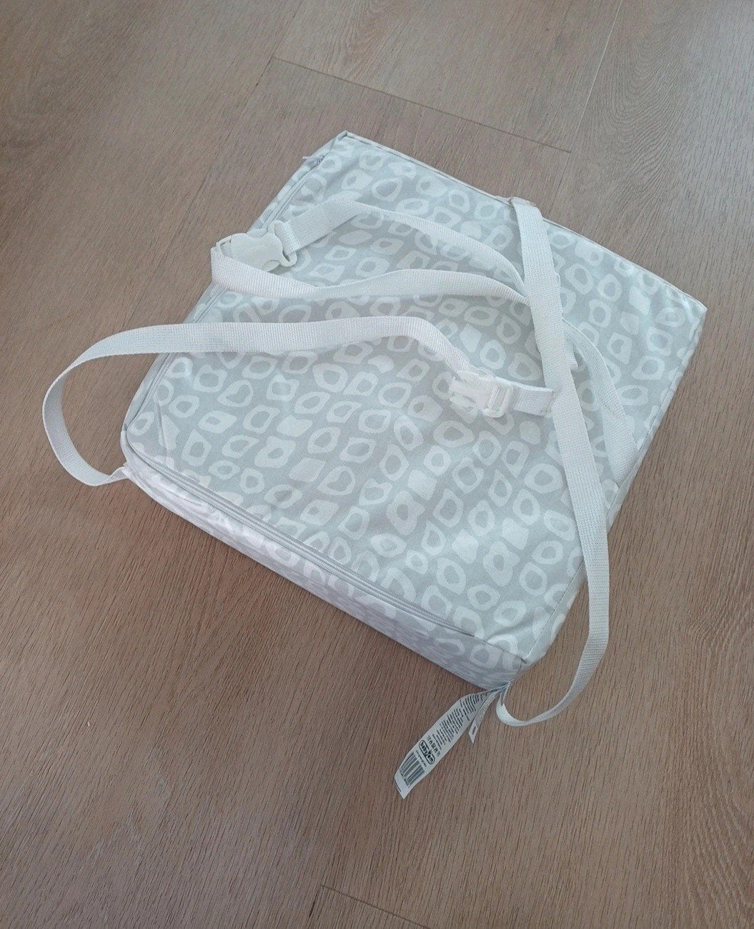 Zitverhoger stoel Babyjem grijs/wit, Kinderen en Baby's, Kinderstoelen, Zo goed als nieuw, Overige typen, Aanschuifbaar, Gordel(s)
