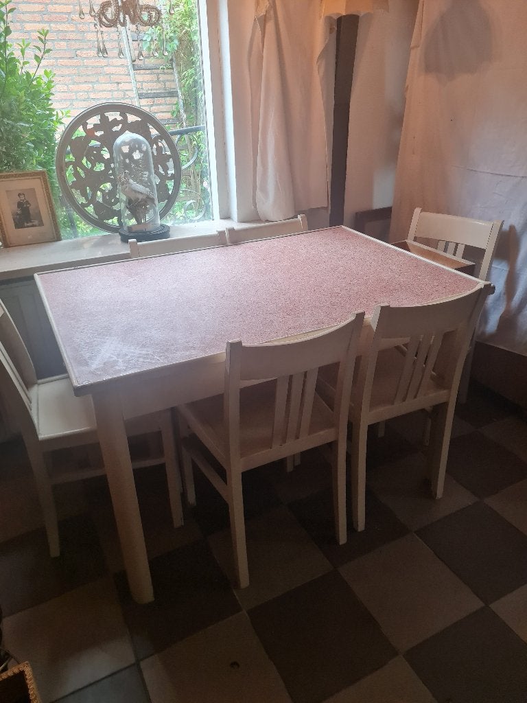 Bijna antieke houten keukentafel met 6 stoelen, Ophalen